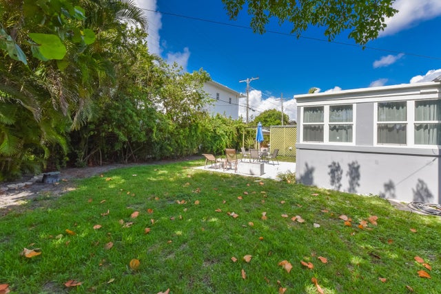 5 of 8 - 340 Russlyn Drive, West Palm Beach, FL