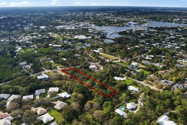 2 of 7 - 4975 Se Manatee Cove Road, Stuart, FL