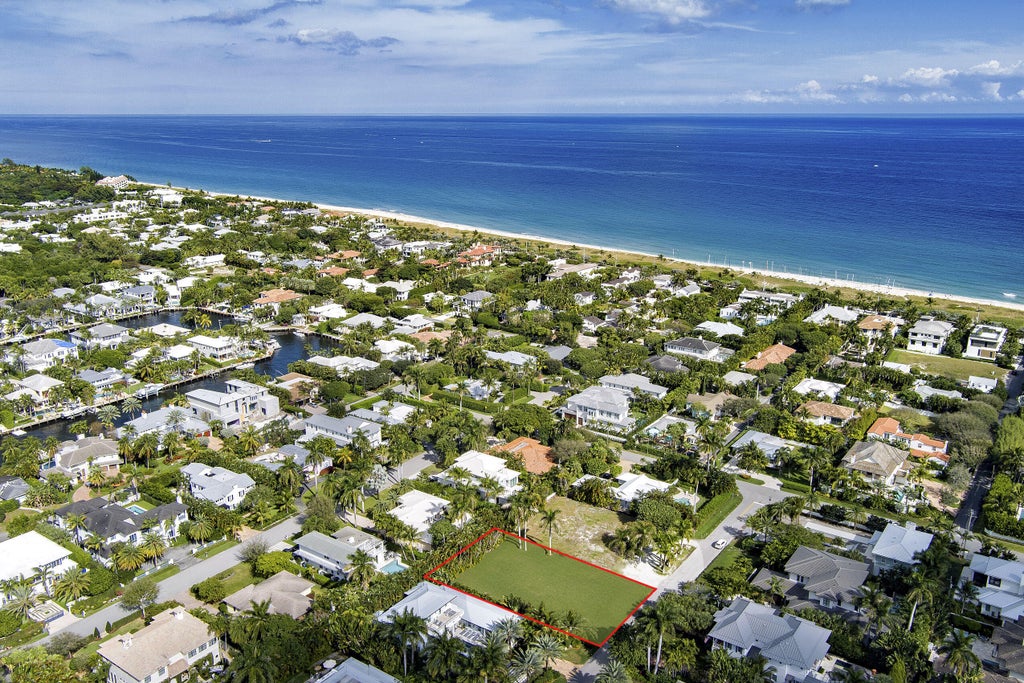 1117 Waterway Lane, Delray Beach