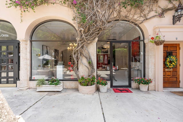 2 of 11 - 256 Worth Av, Palm Beach, FL