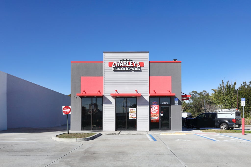 2890 W New Haven Av, Melbourne