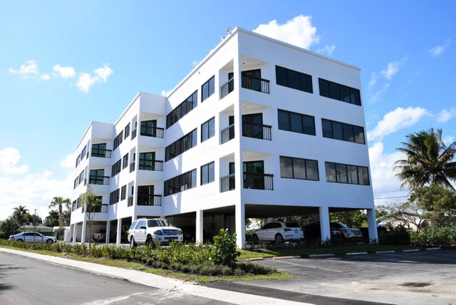 2 of 14 - 1016 Clemons St, Jupiter, FL
