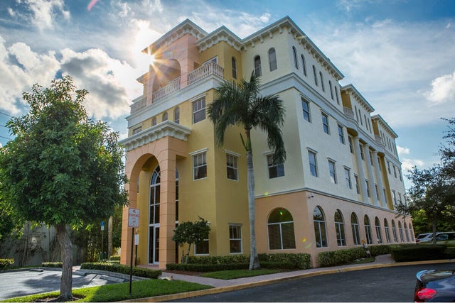 1 of 7 - 7999 N Federal Hwy #400, Boca Raton, FL