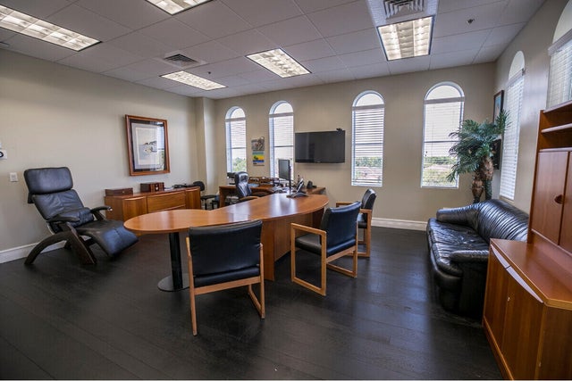 2 of 7 - 7999 N Federal Hwy #400, Boca Raton, FL