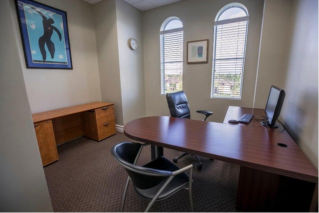 3 of 7 - 7999 N Federal Hwy #400, Boca Raton, FL