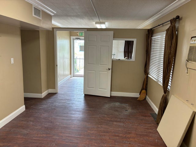 4 of 9 - 401 S 6th St, Fort Pierce, FL
