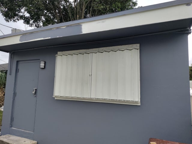 2 of 2 - 510 N Sapodilla Av, West Palm Beach, FL