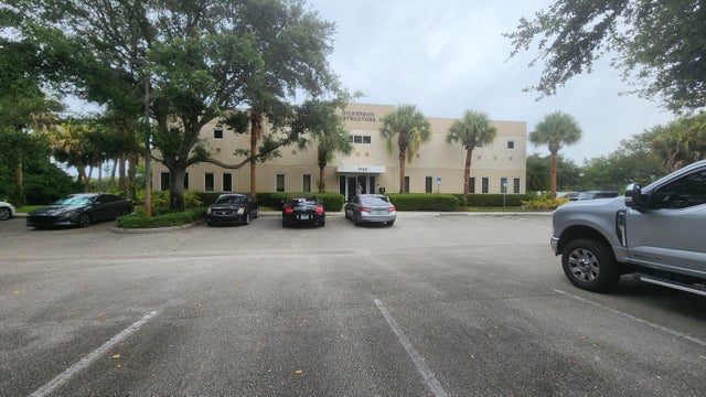 5 of 24 - 3030 N 25th St, Fort Pierce, FL