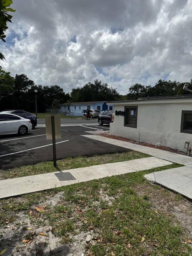 5 of 10 - 626 Nw 10th Ter #1-5, Fort Lauderdale, FL