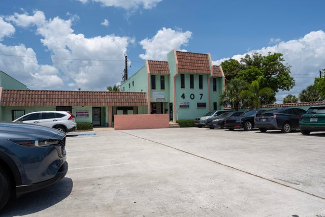 1 of 9 - 401 S Dixie Hwy #3, Lake Worth Beach, FL