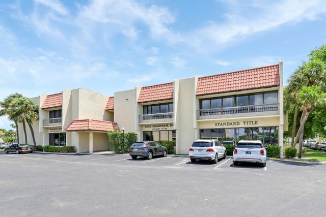 3 of 20 - 1850 Forest Hill Boulevard, West Palm Beach, FL