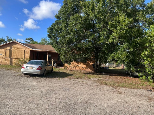 2 of 6 - 906 Angle Road, Fort Pierce, FL