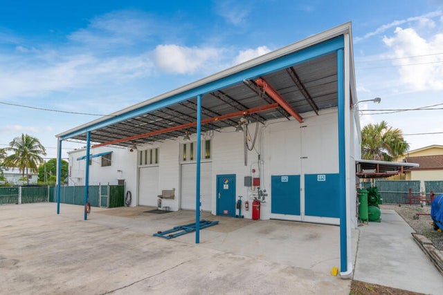 3 of 11 - 101 Sw Ocean Boulevard, Stuart, FL