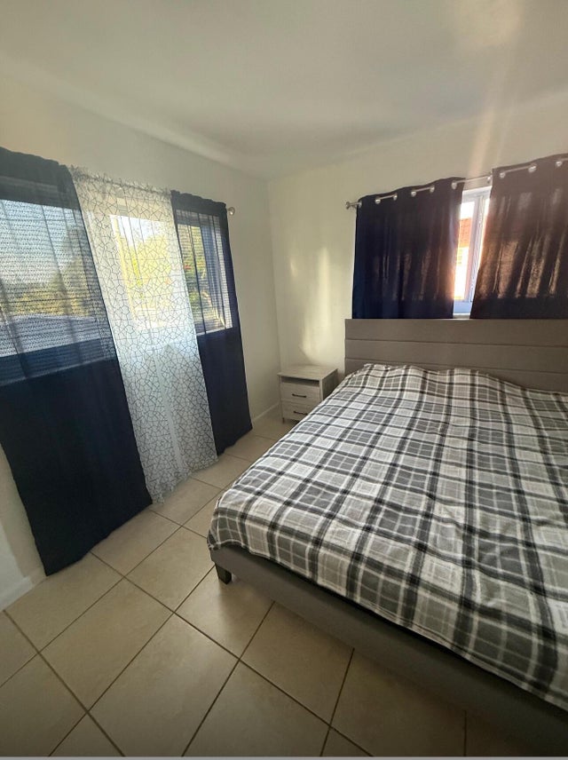 3 of 8 - 811 Se 16th Street, Fort Lauderdale, FL