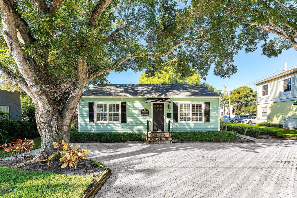 138 N Swinton Av, Delray Beach