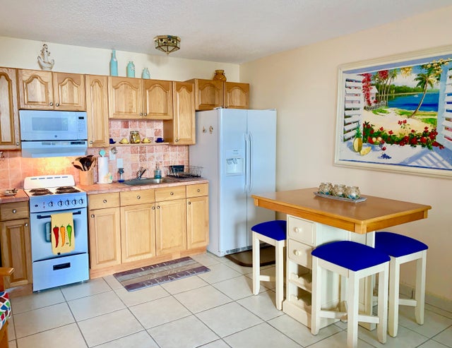 5 of 37 - 145 Ocean Av #303, Palm Beach Shores, FL
