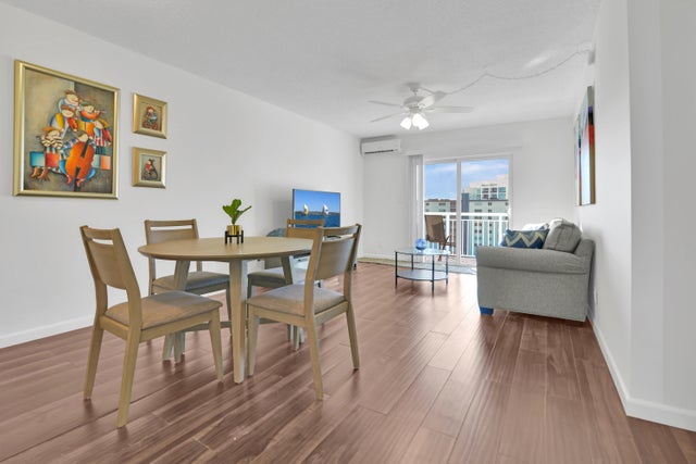 2 of 16 - 720 Orton Av #701, Fort Lauderdale, FL