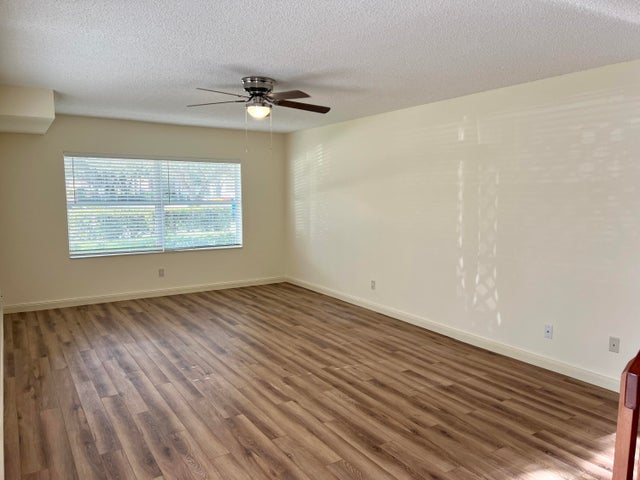 4 of 23 - 3119 Kingston Ct, West Palm Beach, FL