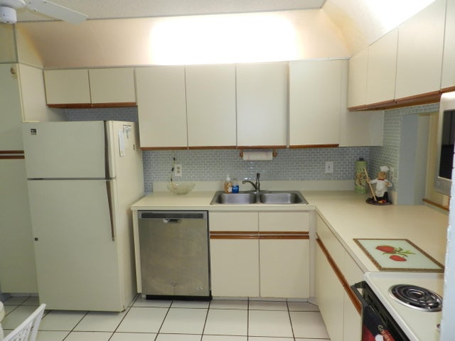 2 of 24 - 145 Lake Nancy Lane #231, West Palm Beach, FL