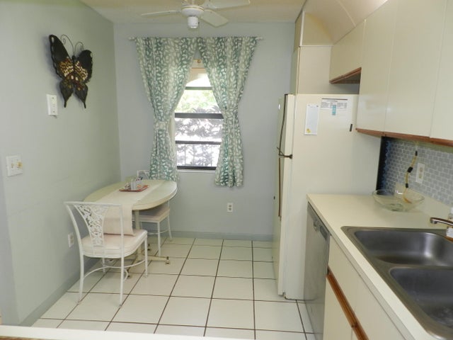 3 of 24 - 145 Lake Nancy Lane #231, West Palm Beach, FL