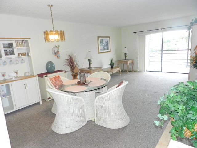 5 of 24 - 145 Lake Nancy Lane #231, West Palm Beach, FL