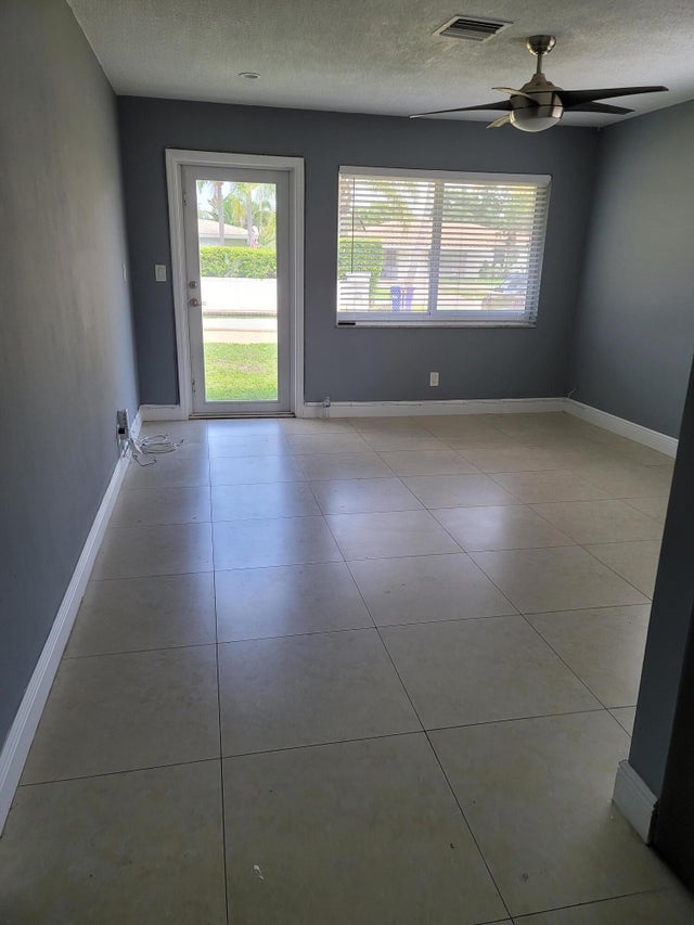 4 of 20 - 451 Se 1st Av #s, Pompano Beach, FL