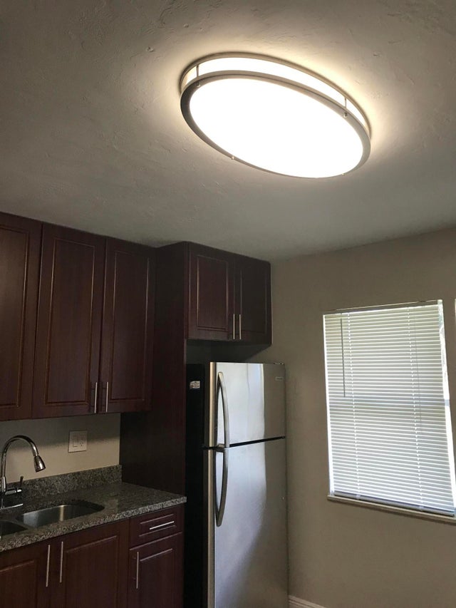 5 of 13 - 208 Coventry St, Boca Raton, FL