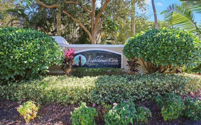 2 of 15 - 266 Village Blvd #6102, Tequesta, FL
