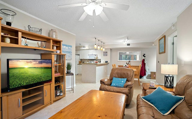 4 of 15 - 266 Village Blvd #6102, Tequesta, FL