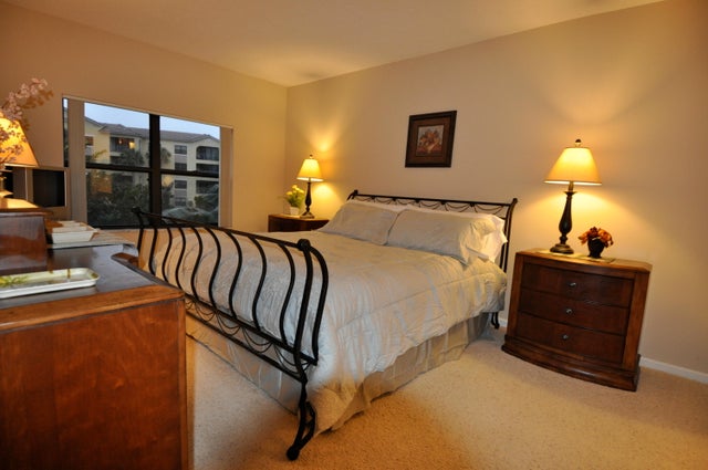 3 of 22 - 200 Uno Lago Dr #201, Juno Beach, FL