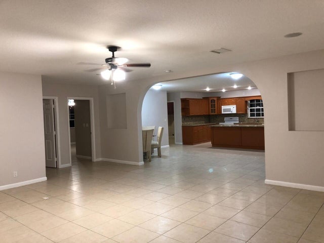 4 of 20 - 2221 F Road, Loxahatchee Groves, FL