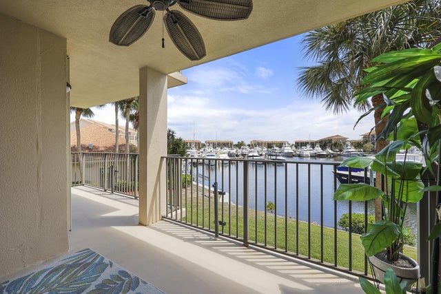 5 of 22 - 1601 Marina Isle Wy #202, Jupiter, FL