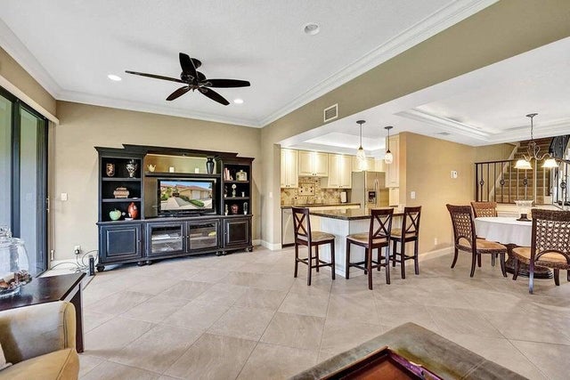 5 of 38 - 131 Old Meadow Wy, Palm Beach Gardens, FL