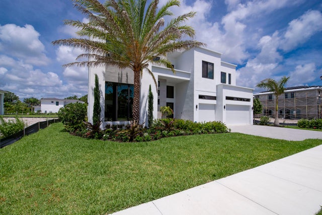 1 of 49 - 18473 Symphony Ct, Jupiter, FL