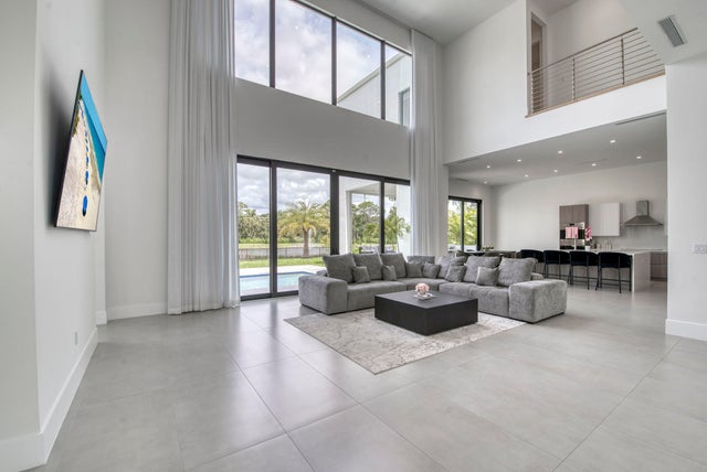 5 of 49 - 18473 Symphony Ct, Jupiter, FL