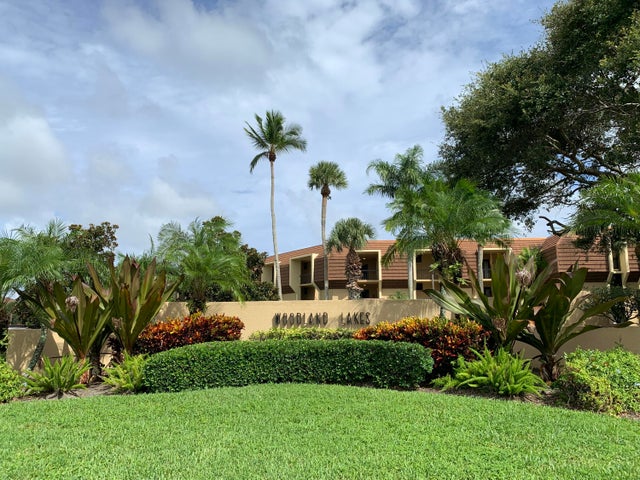 1 of 29 - 5344 Woodland Lakes Drive #225, Palm Beach Gardens, FL
