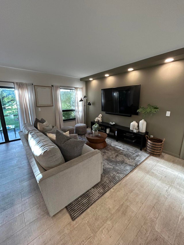 3 of 19 - 13334 Polo Club Road #202, Wellington, FL