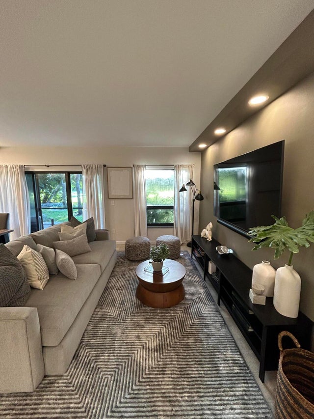 4 of 19 - 13334 Polo Club Road #202, Wellington, FL