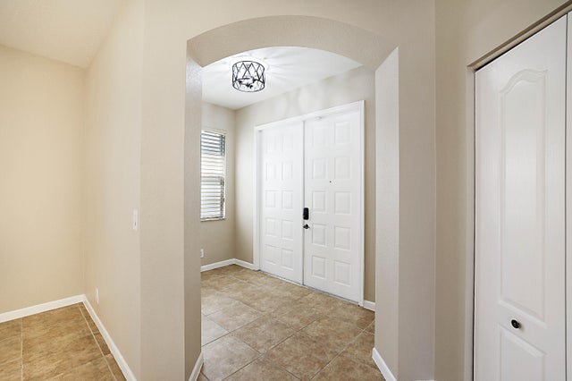 3 of 41 - 122 Kensington Wy, Royal Palm Beach, FL