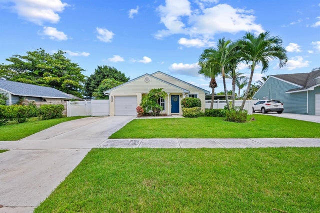 5 of 47 - 1172 Grandview Circle, Royal Palm Beach, FL