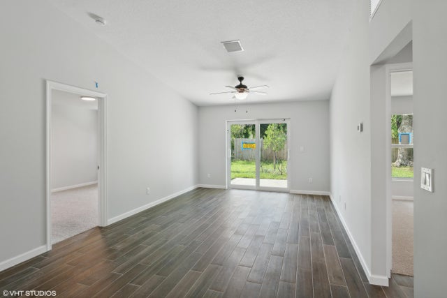 5 of 32 - 636 35th St, West Palm Beach, FL