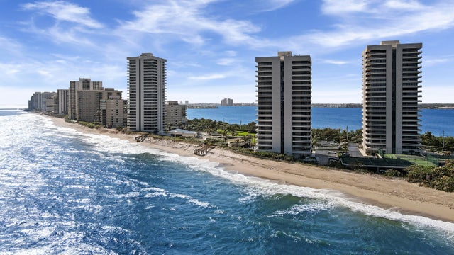1 of 39 - 5510 N Ocean Dr #12b, Riviera Beach, FL