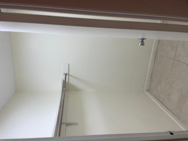 1 of 28 - 537 Se Damask Av, Port Saint Lucie, FL