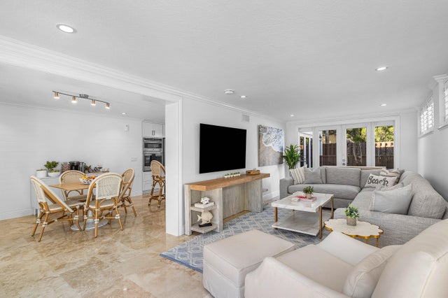 5 of 21 - 820 Palm Trl, Delray Beach, FL