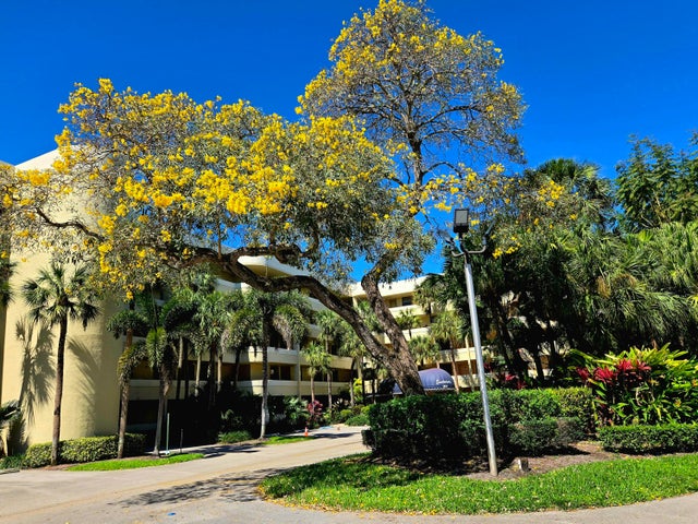 1 of 38 - 1850 Homewood Blvd #304, Delray Beach, FL