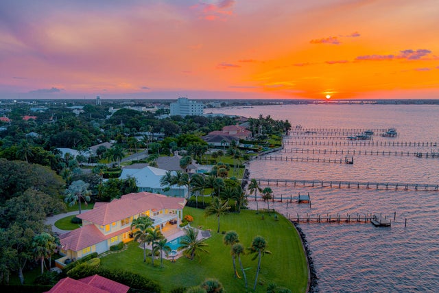 4 of 54 - 901 Se Riverside Dr, Stuart, FL