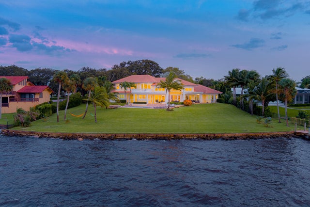 5 of 54 - 901 Se Riverside Dr, Stuart, FL