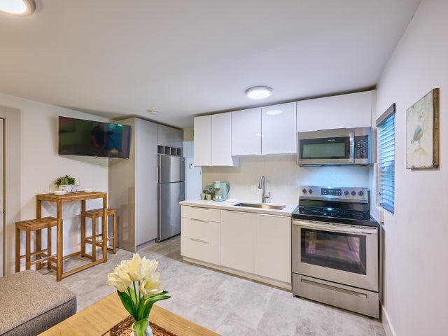 4 of 50 - 2020 Washington Street #1, Hollywood, FL