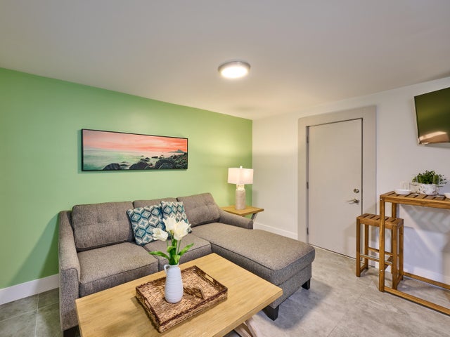 5 of 50 - 2020 Washington Street #1, Hollywood, FL