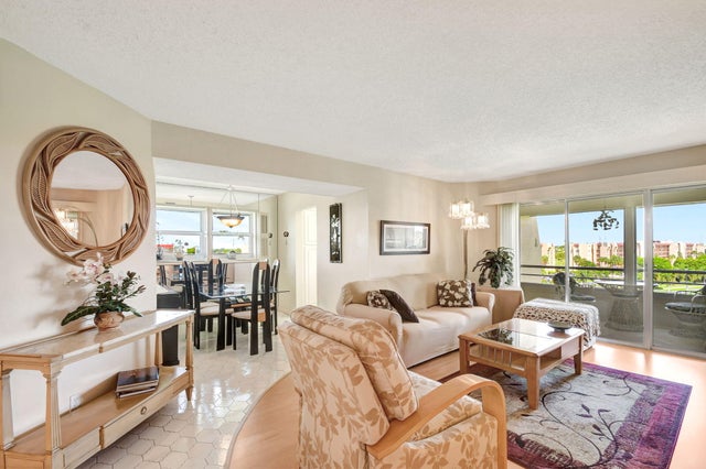 1 of 42 - 3836 Via Poinciana Dr #601, Lake Worth, FL